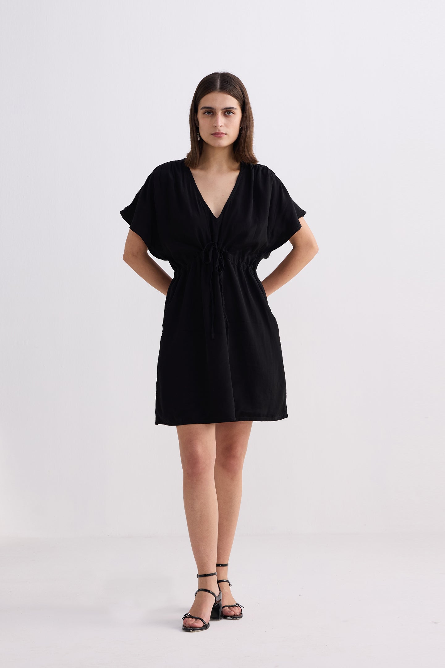 Short gathered Dress in Black Longshot