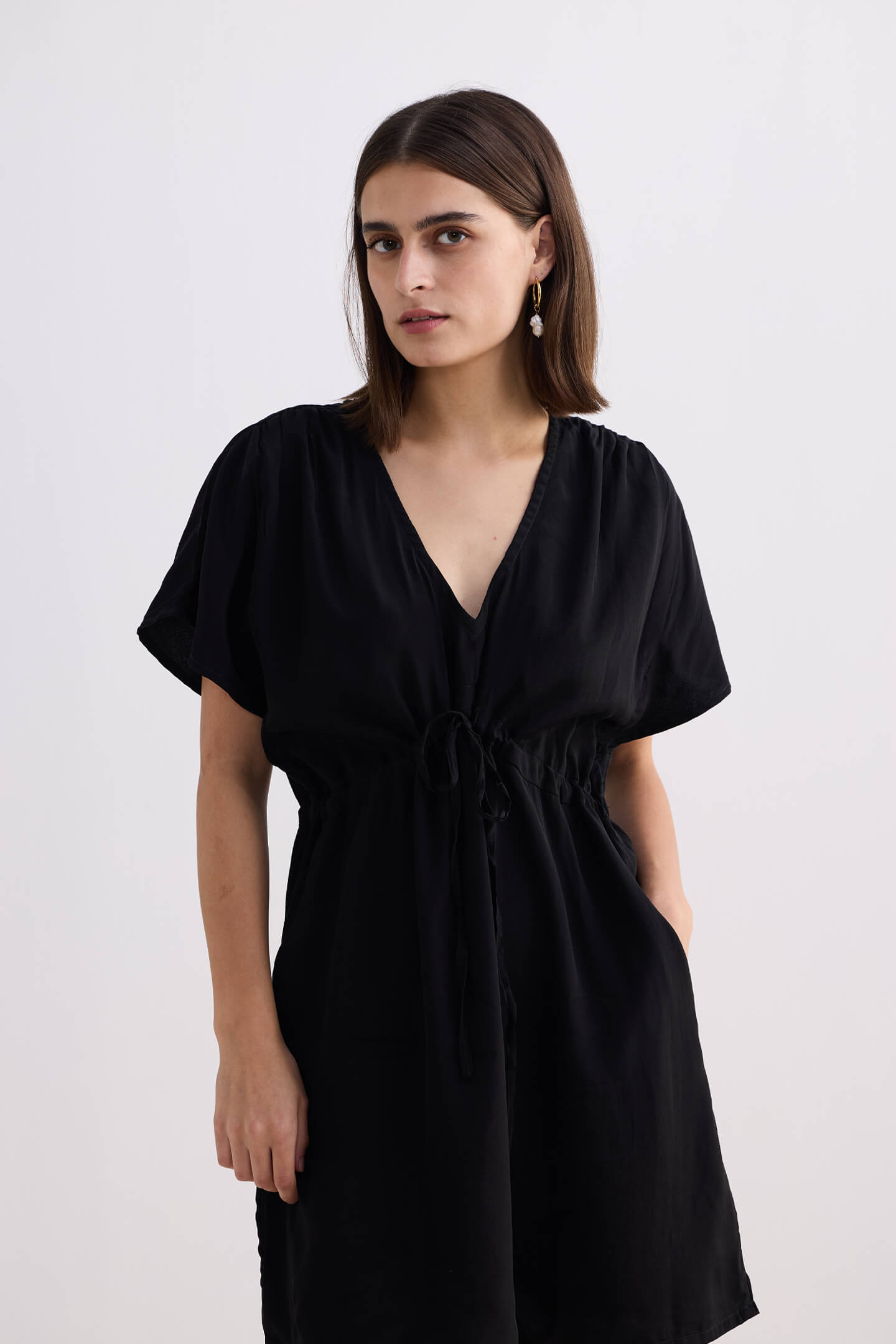 Short gathered Dress in Black Longshot
