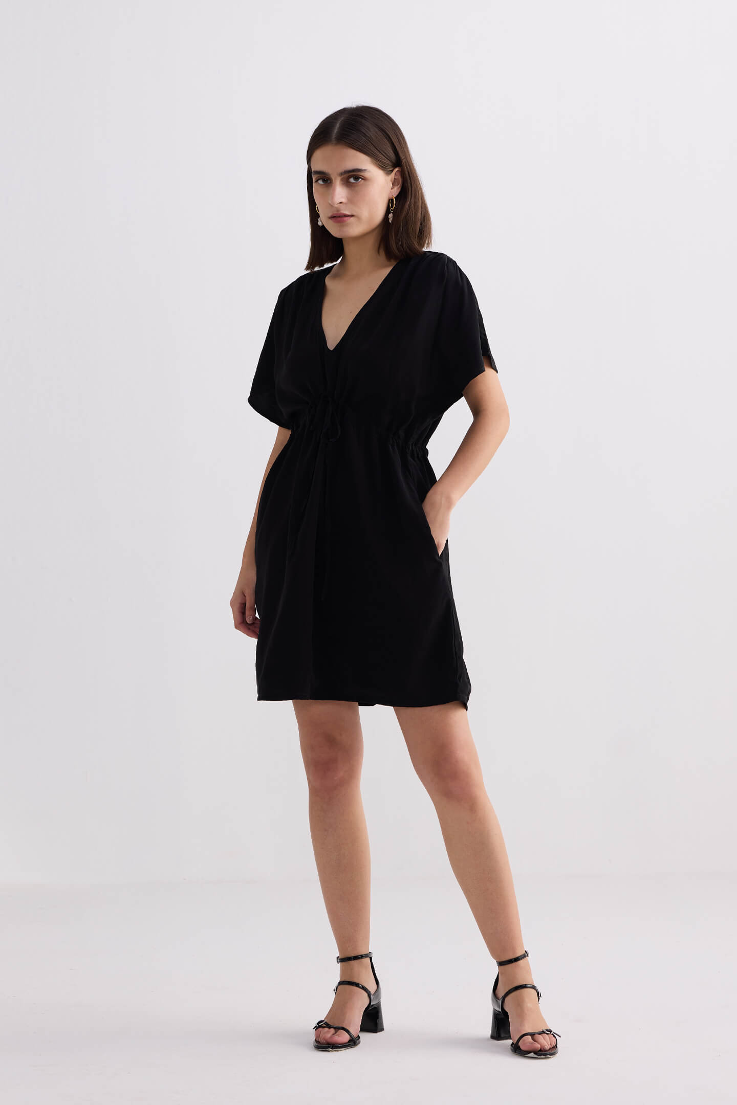 Short gathered Dress in Black Longshot