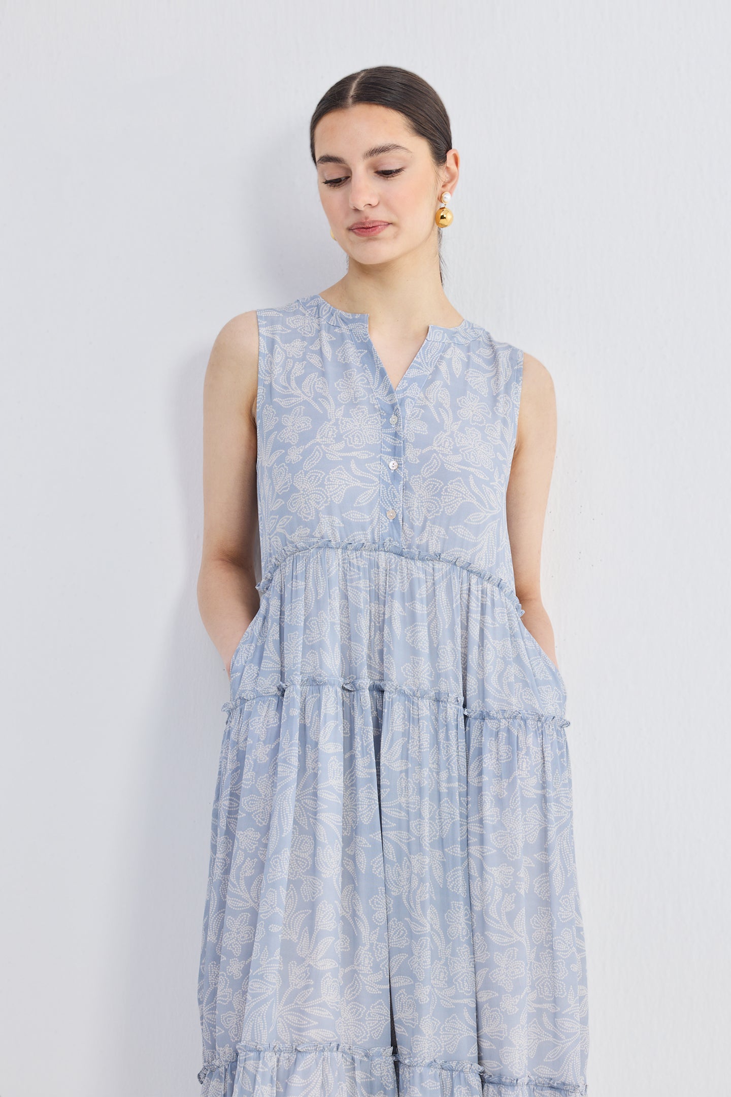 The Perfect Resort Floral Maxi in Periwinkle Blue Longshot
