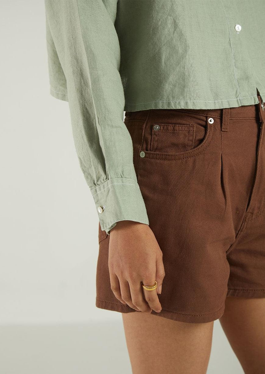 Crop it Like its's Hot Shirt - Reistor