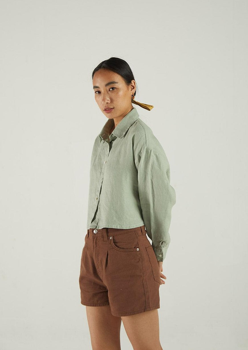 Crop it Like its's Hot Shirt - Reistor