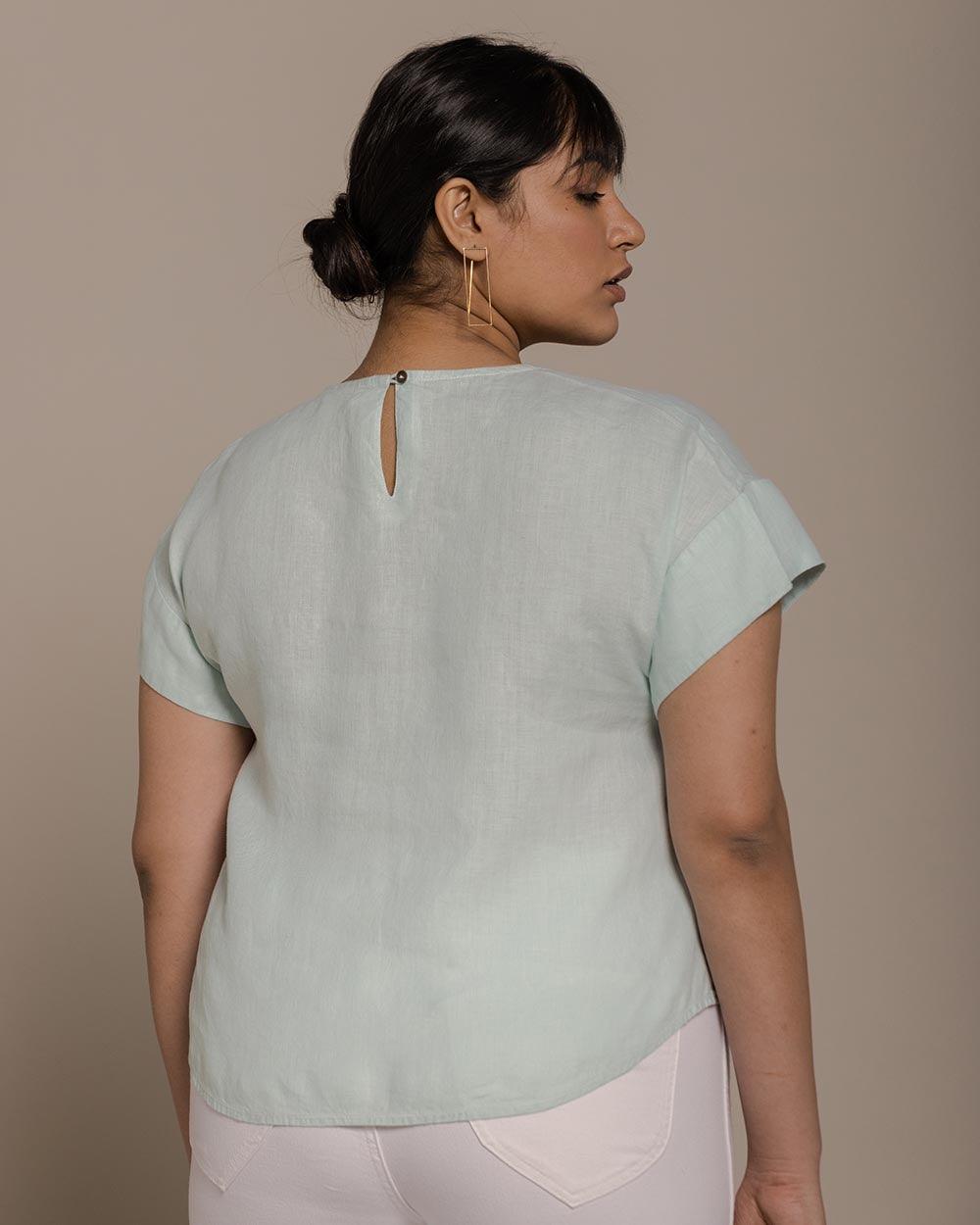 mint mini sleeves top with a peephole back, timeless yet comfortable 