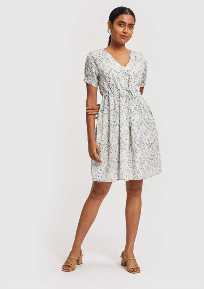 SHORT-DRAWSTRING-DRESS-3_b267eac8-d1d8-4db5-9309-468e3fde91bb