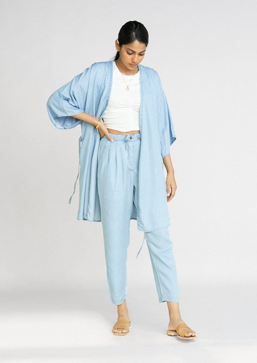 Women's Reistor Wrapped in Happiness Overlay in Ocean Blue crafted from breathable lightweight fabric with a relaxed silhouette and versatile everyday layering.